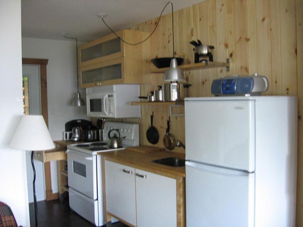 Cottages du Lac Orford, Cottage A, Côté Raquettes Cottage B, Côté Skis Eastman Extérieur photo